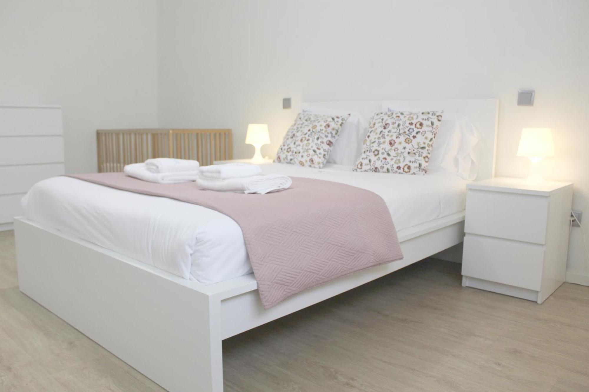 The Gallery Apartment Порто Екстериор снимка